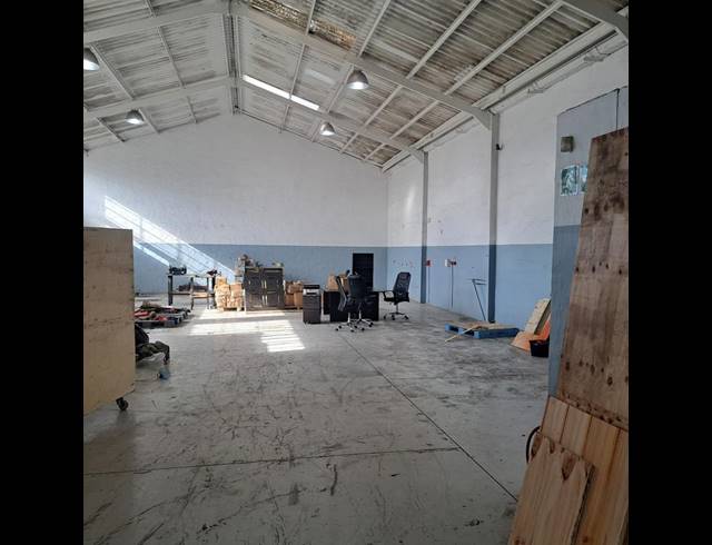 INDUSTRIAL PROPERTY TO RENT IN SIDWELL